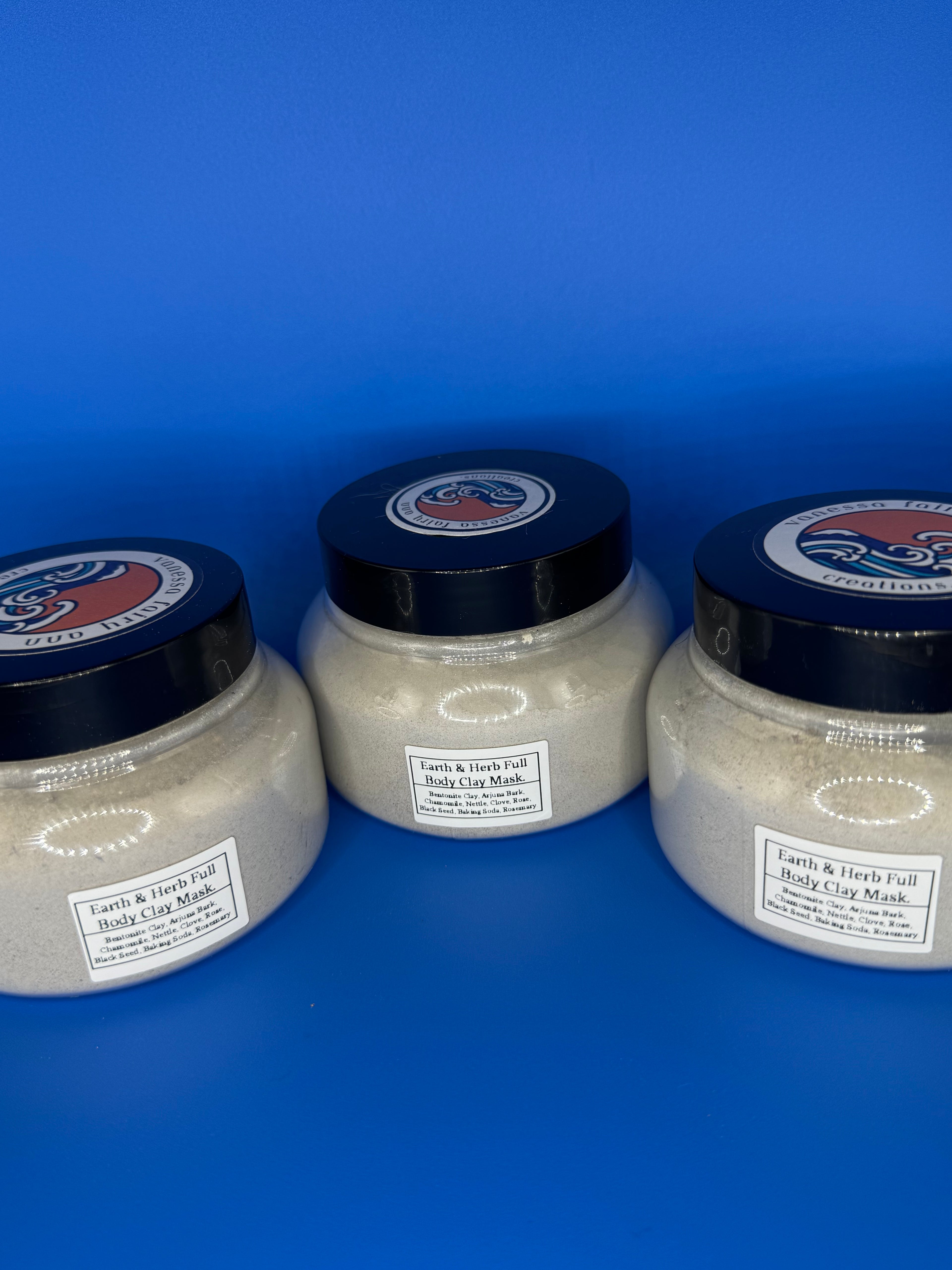 Earth and Herb Full Body Clay Mask – Deep Detox & Skin Revival Treatment